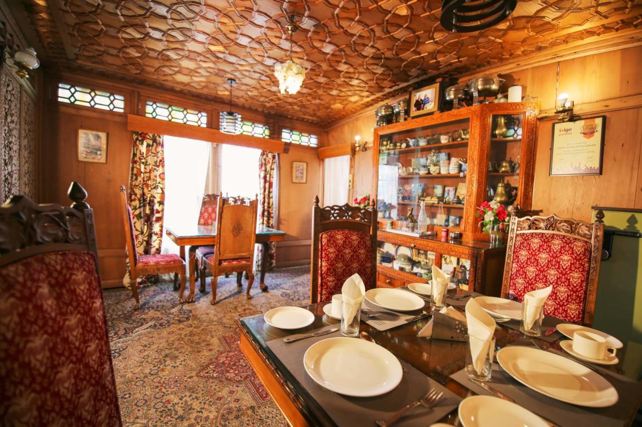 The Shelter Group Of Houseboats & Tour Organiser Srinagar  Ngoại thất bức ảnh