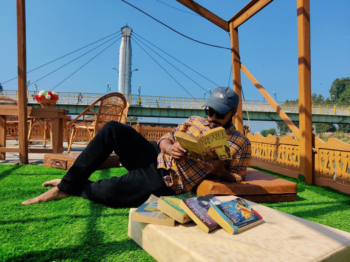 The Shelter Group Of Houseboats & Tour Organiser Srinagar  Ngoại thất bức ảnh