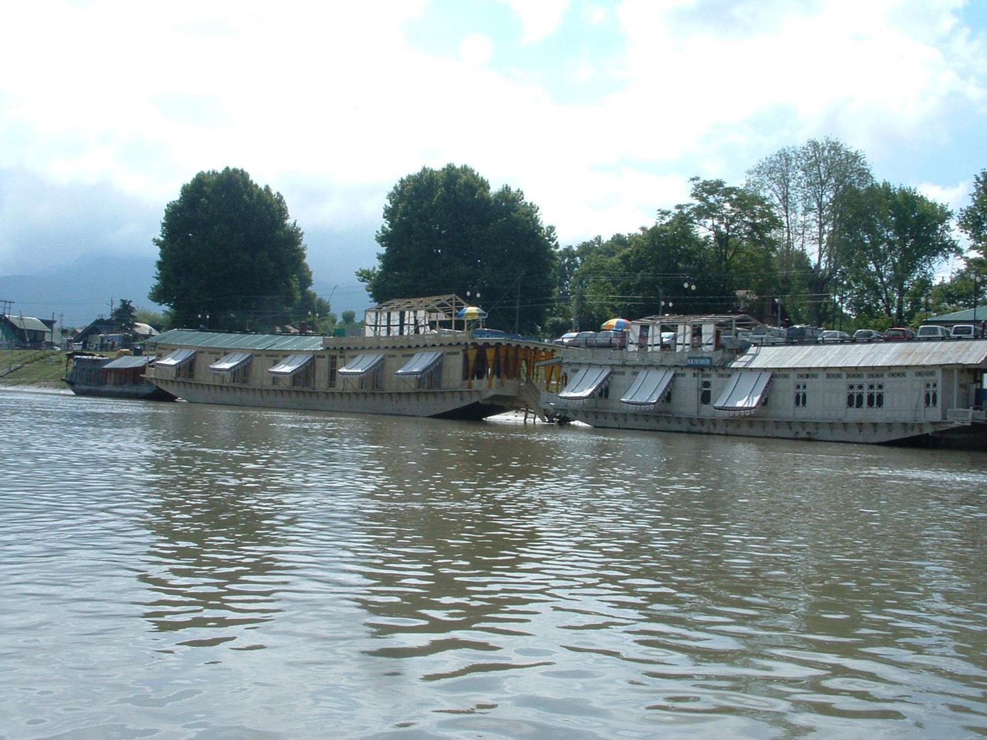The Shelter Group Of Houseboats & Tour Organiser Srinagar  Ngoại thất bức ảnh