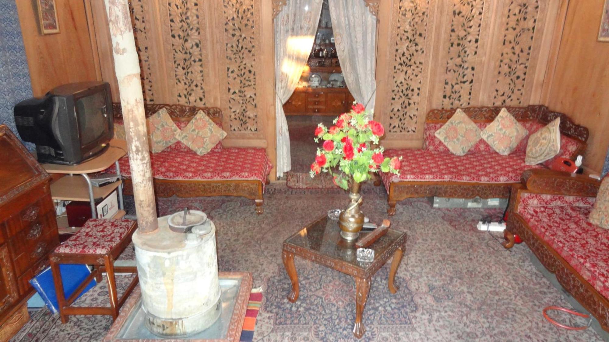 The Shelter Group Of Houseboats & Tour Organiser Srinagar  Phòng bức ảnh